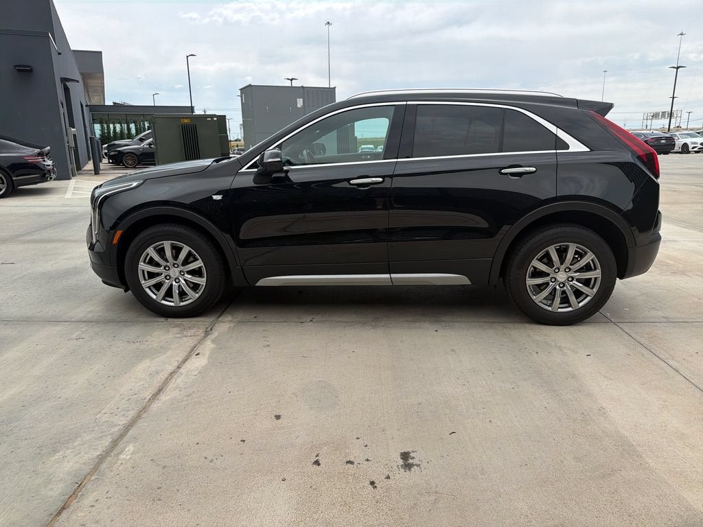 2023 Cadillac XT4 FWD Premium Luxury