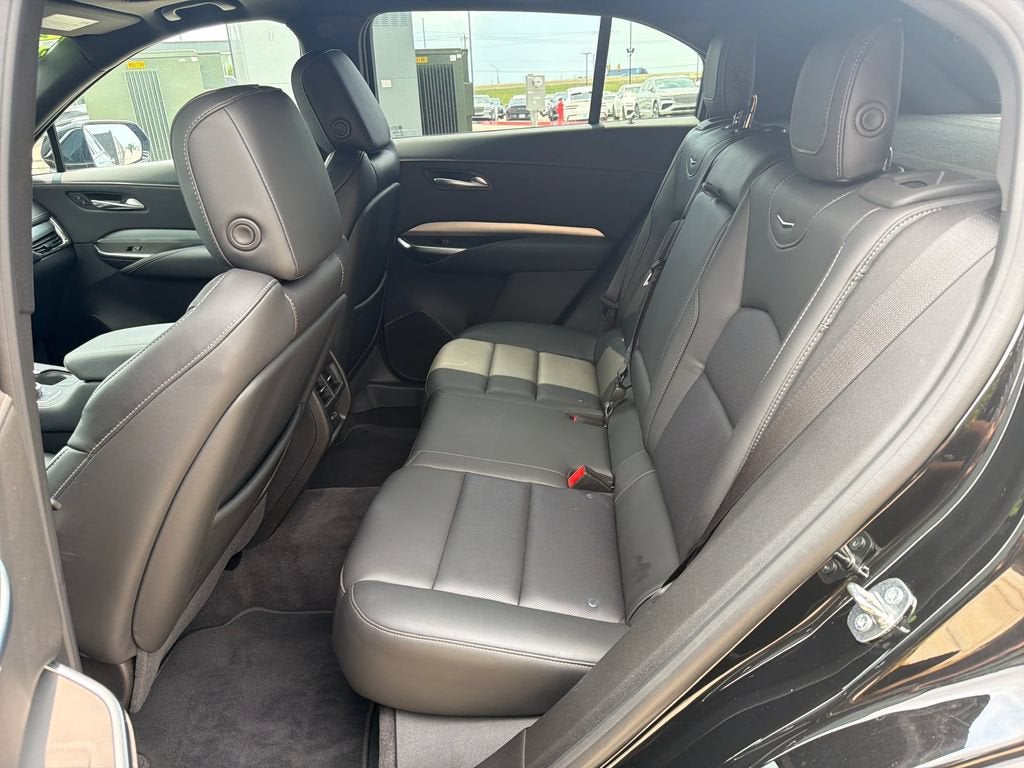 2023 Cadillac XT4 FWD Premium Luxury