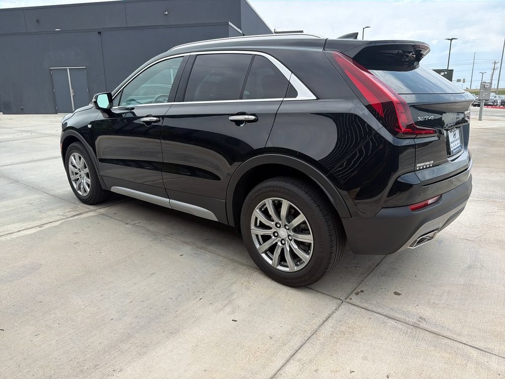 2023 Cadillac XT4 FWD Premium Luxury