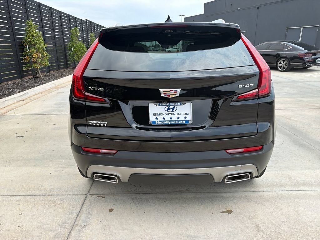 2023 Cadillac XT4 FWD Premium Luxury