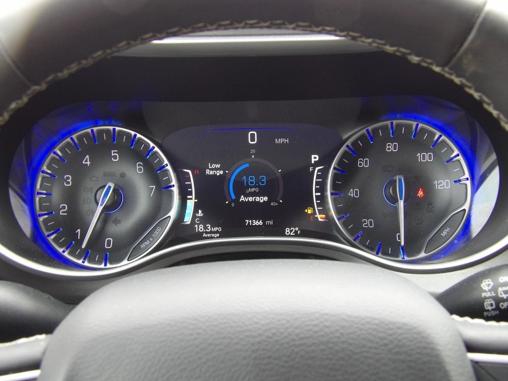 2024 Chrysler Pacifica Touring L