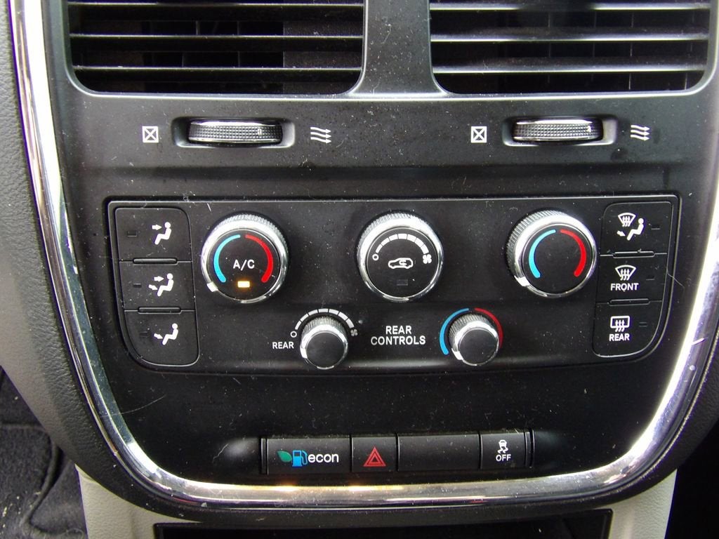 2016 Dodge Grand Caravan SE