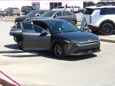 2026 Kia K4 LX