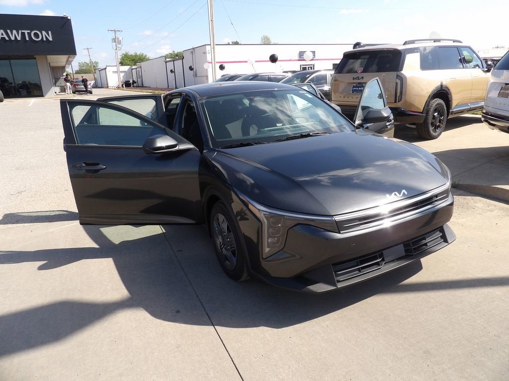 2026 Kia K4 LX