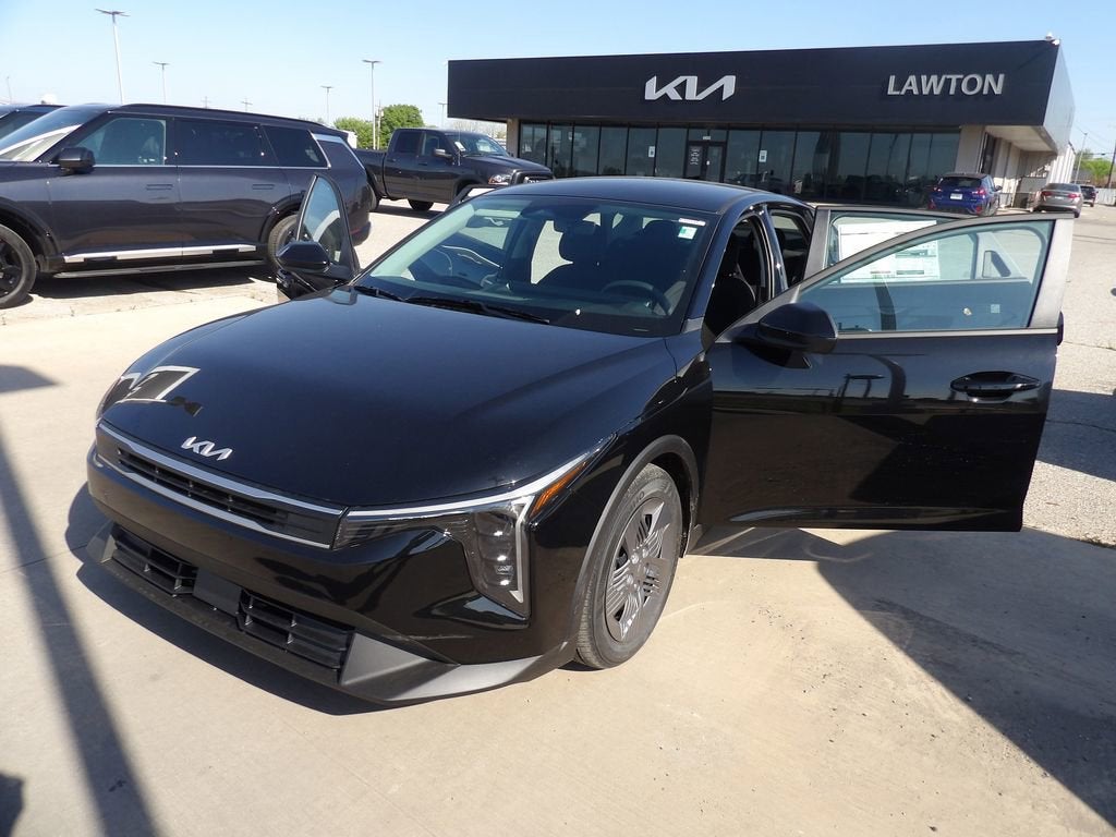2026 Kia K4 LX