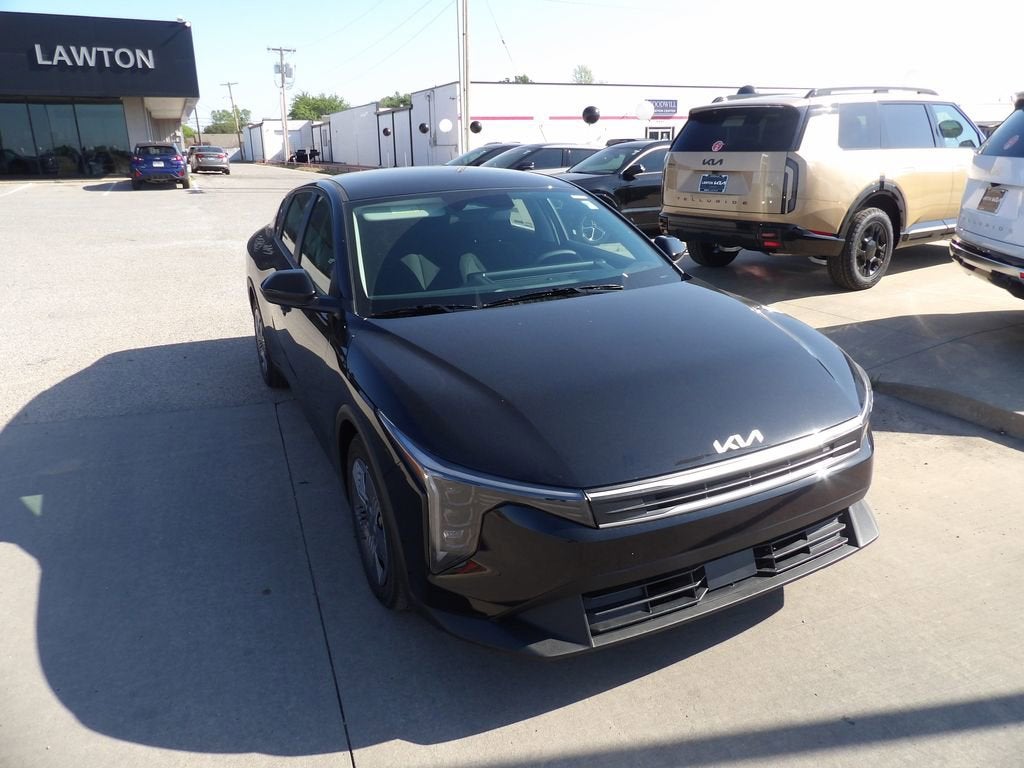 2026 Kia K4 LX