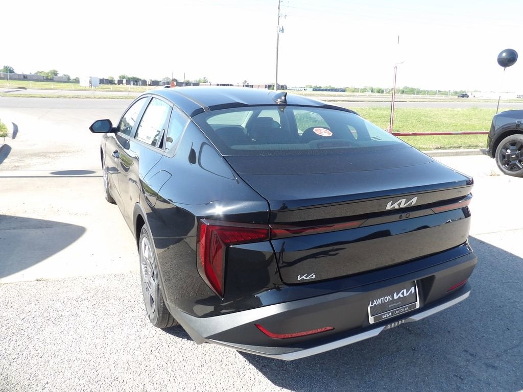 2026 Kia K4 LX