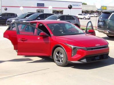 2026 Kia K4 LXS