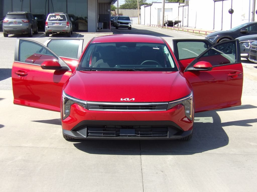 2026 Kia K4 LXS