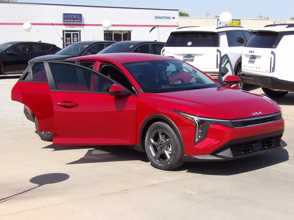 2026 Kia K4 LXS