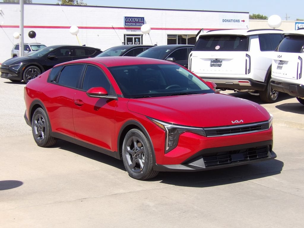 2026 Kia K4 LXS