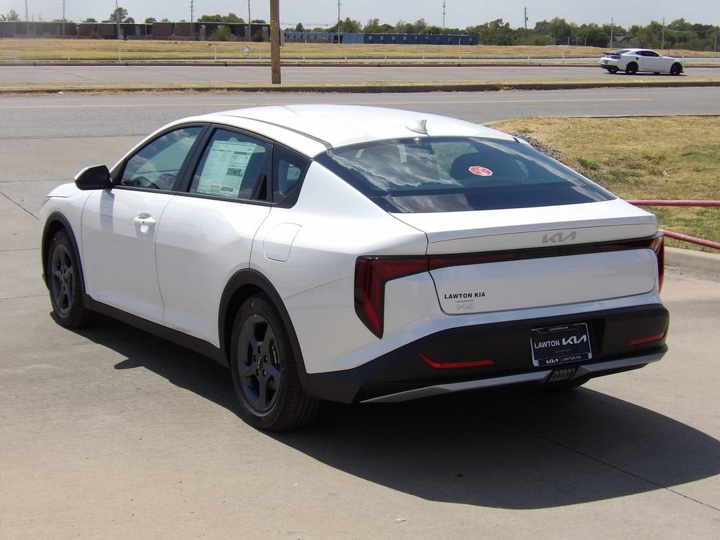2026 Kia K4 LXS