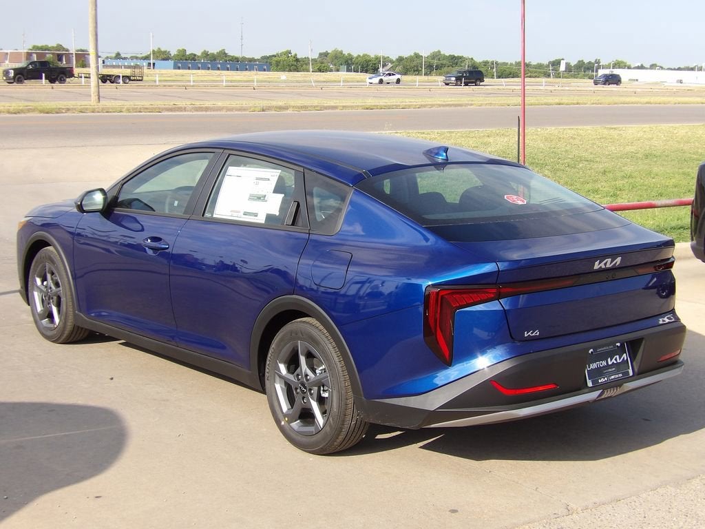 2026 Kia K4 LXS