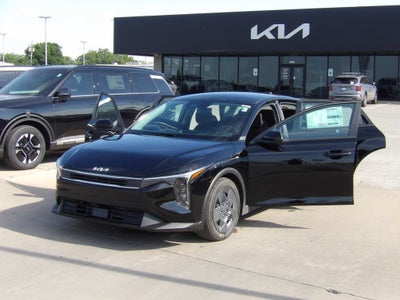 2026 Kia K4 LX