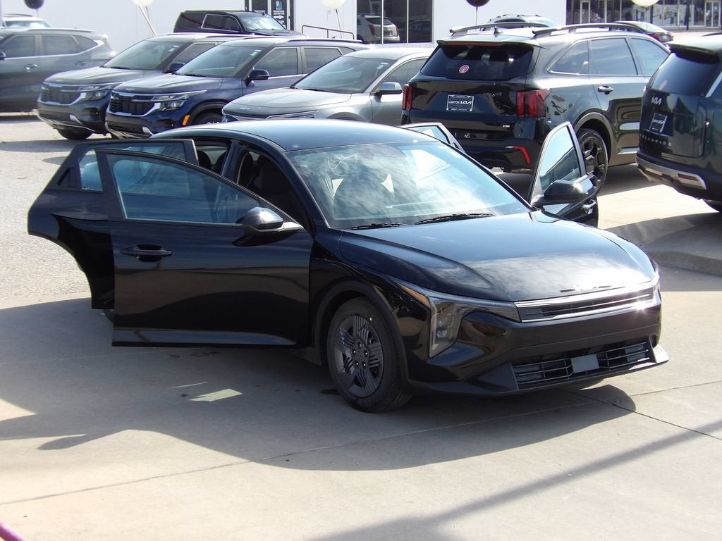 2026 Kia K4 LX