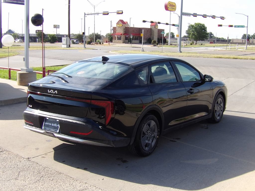 2026 Kia K4 LX