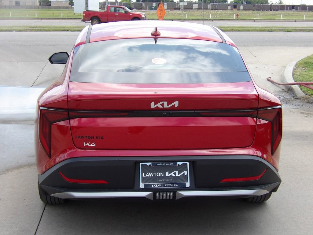 2026 Kia K4 LXS