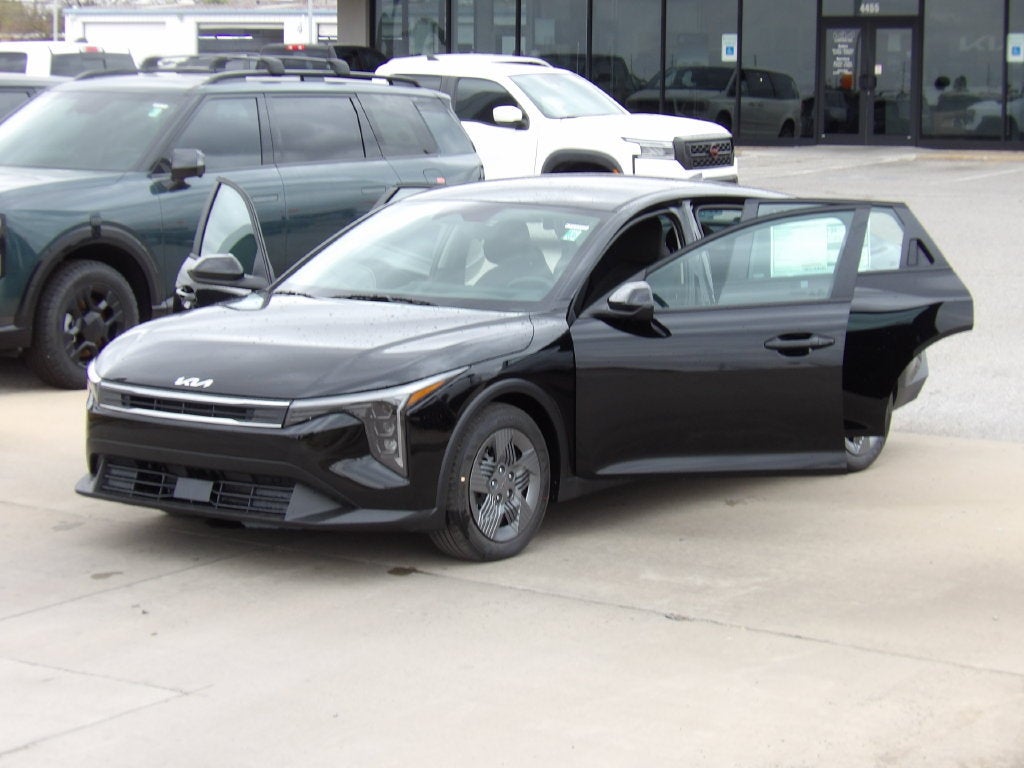 2026 Kia K4 LX