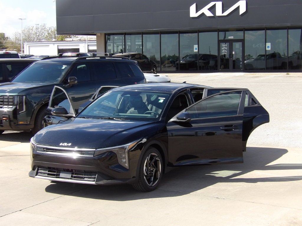 2026 Kia K4 EX