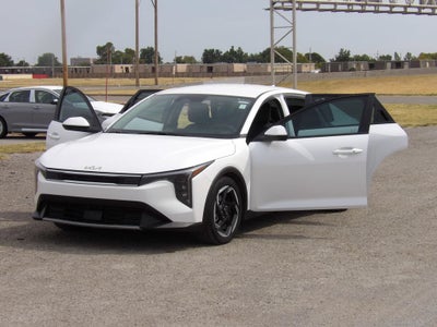 2025 Kia K4 EX
