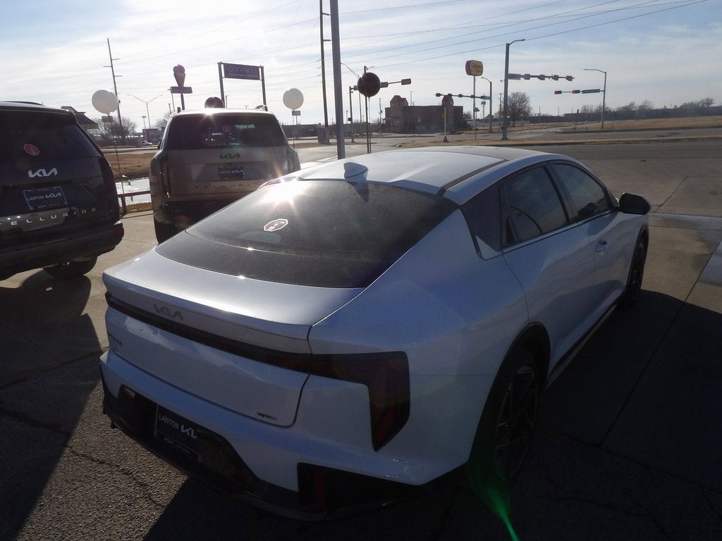 2025 Kia K4 GT-Line
