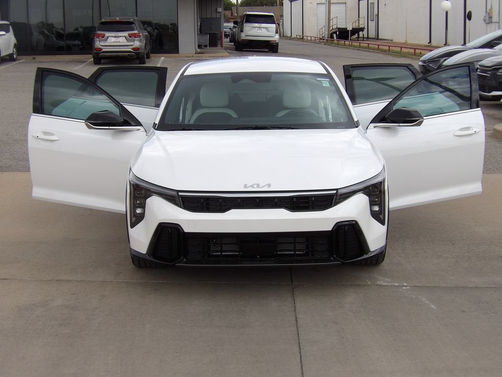 2026 Kia K4 GT-Line