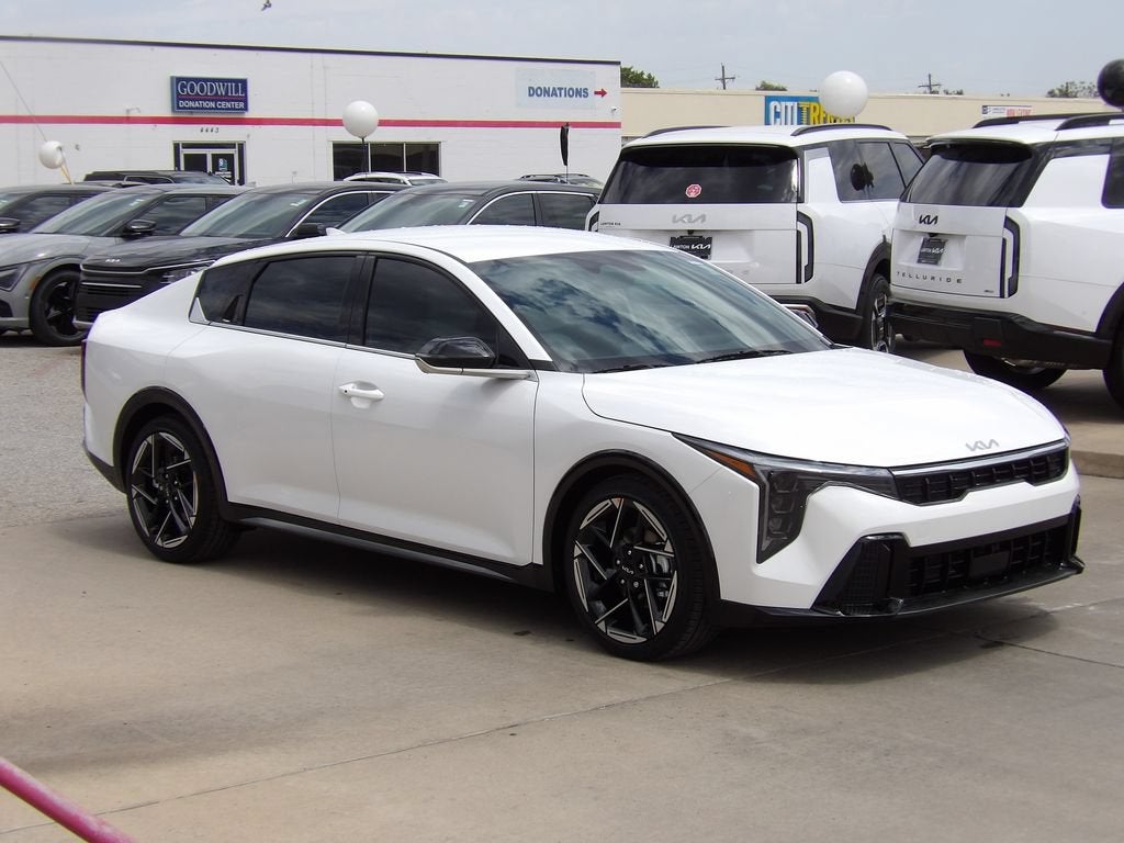 2026 Kia K4 GT-Line