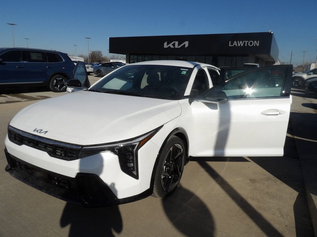 2025 Kia K4 GT-Line