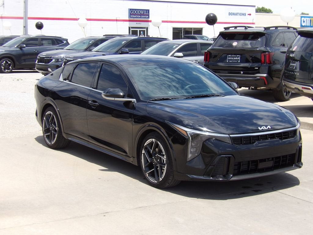2026 Kia K4 GT-Line
