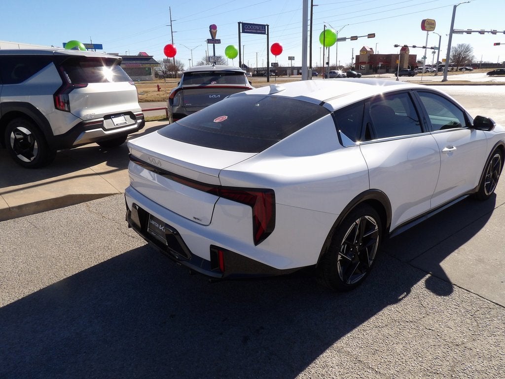 2025 Kia K4 GT-Line