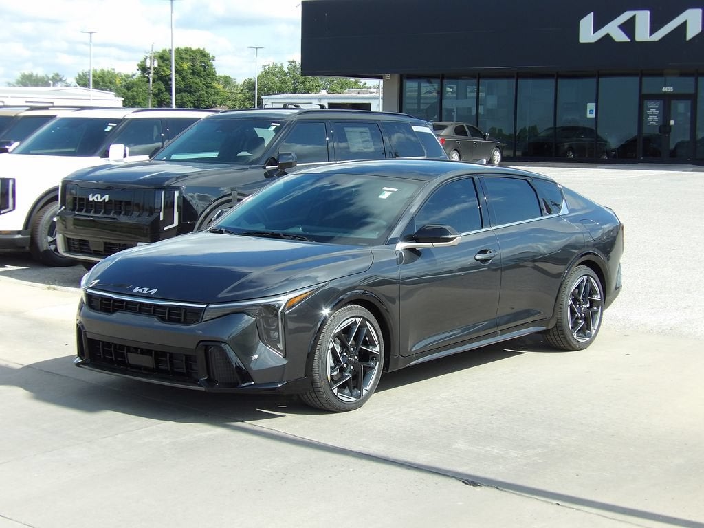 2026 Kia K4 GT-Line