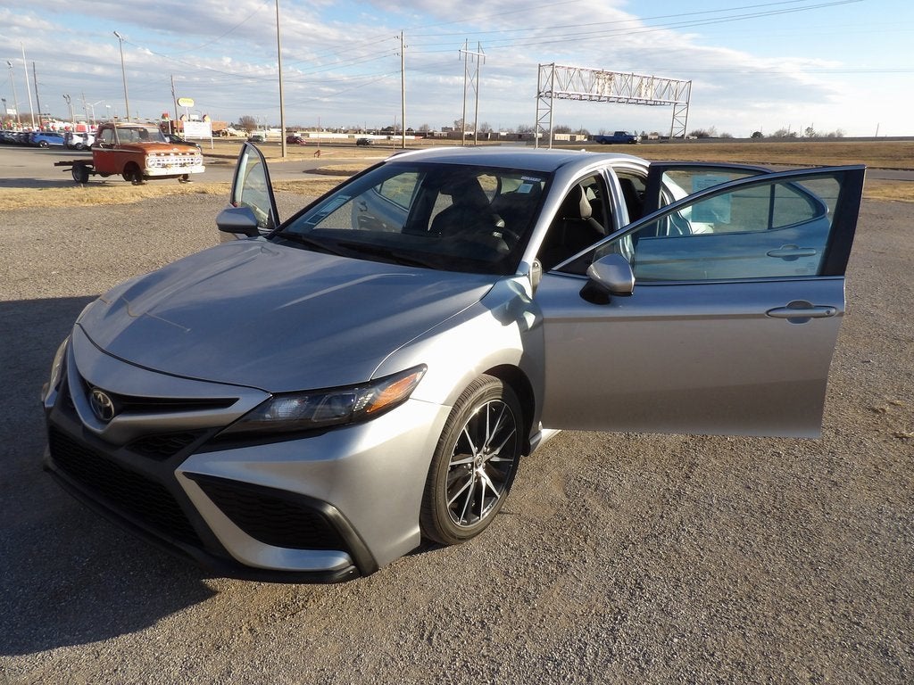 2021 Toyota Camry SE