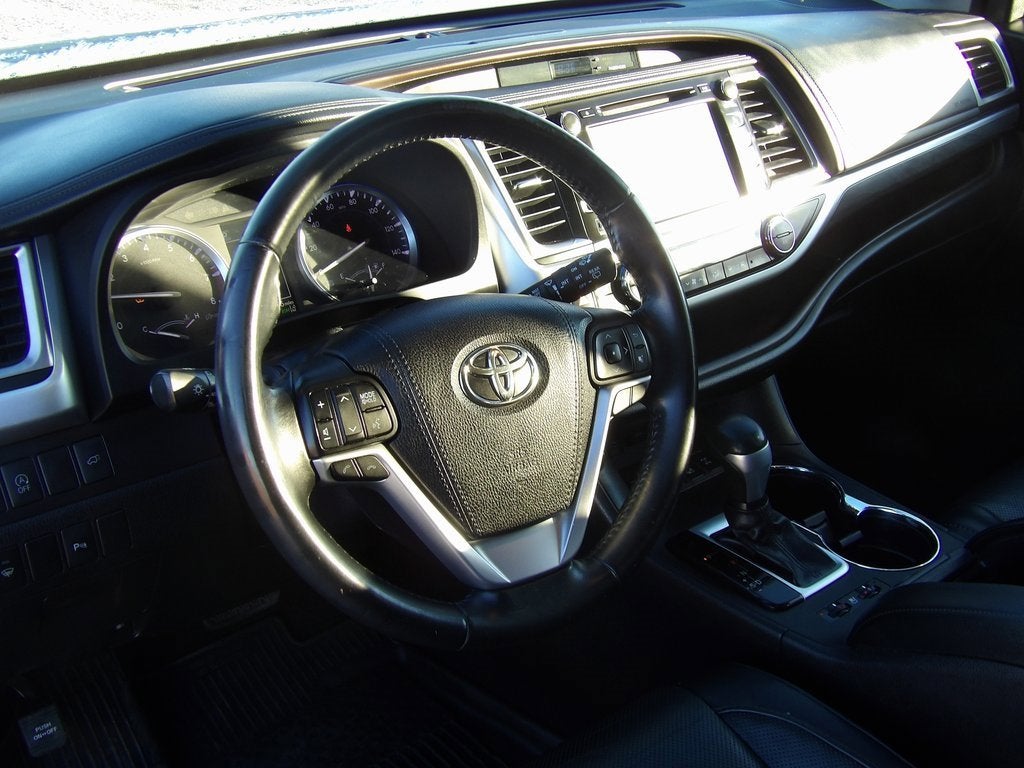 2017 Toyota Highlander Limited