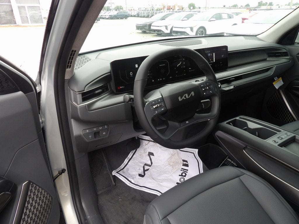 2026 Kia EV9 Light Long Range