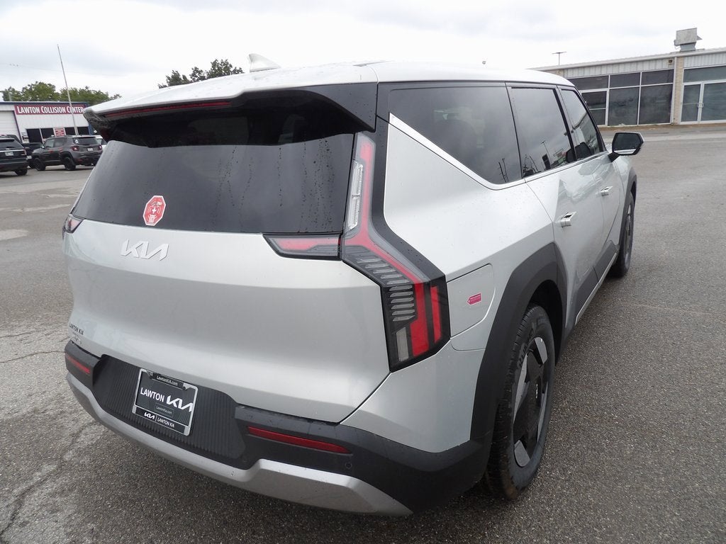 2026 Kia EV9 Light Long Range