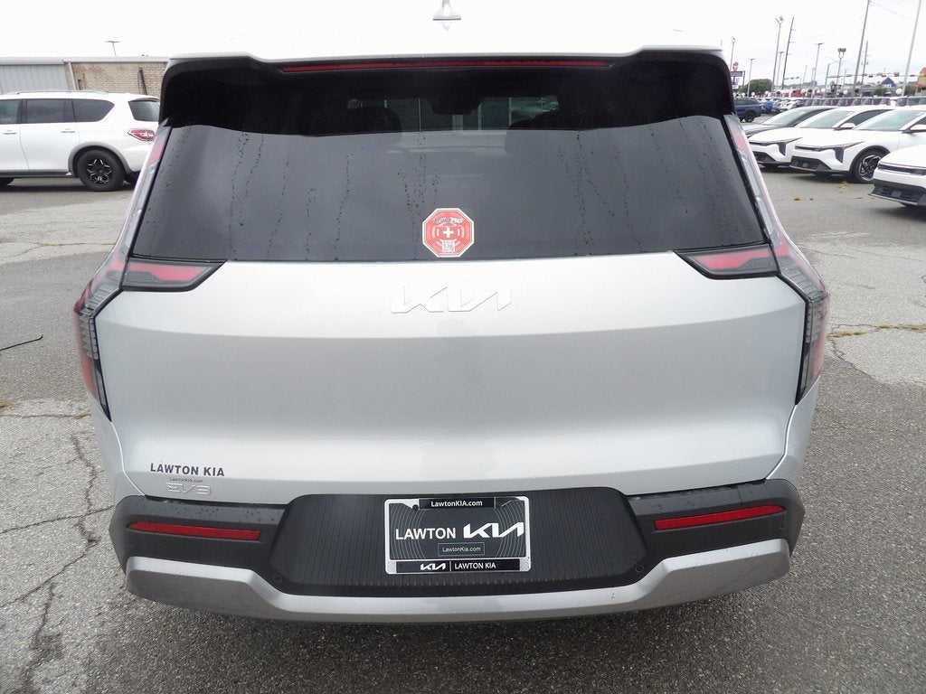 2026 Kia EV9 Light Long Range