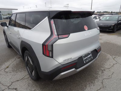 2026 Kia EV9 Light Long Range