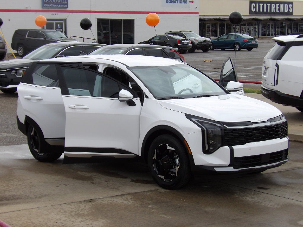 2027 Kia Sportage EX