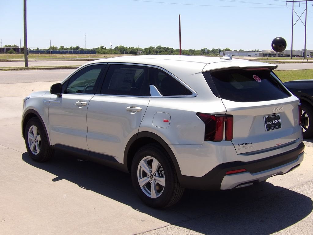 2026 Kia Sorento LX