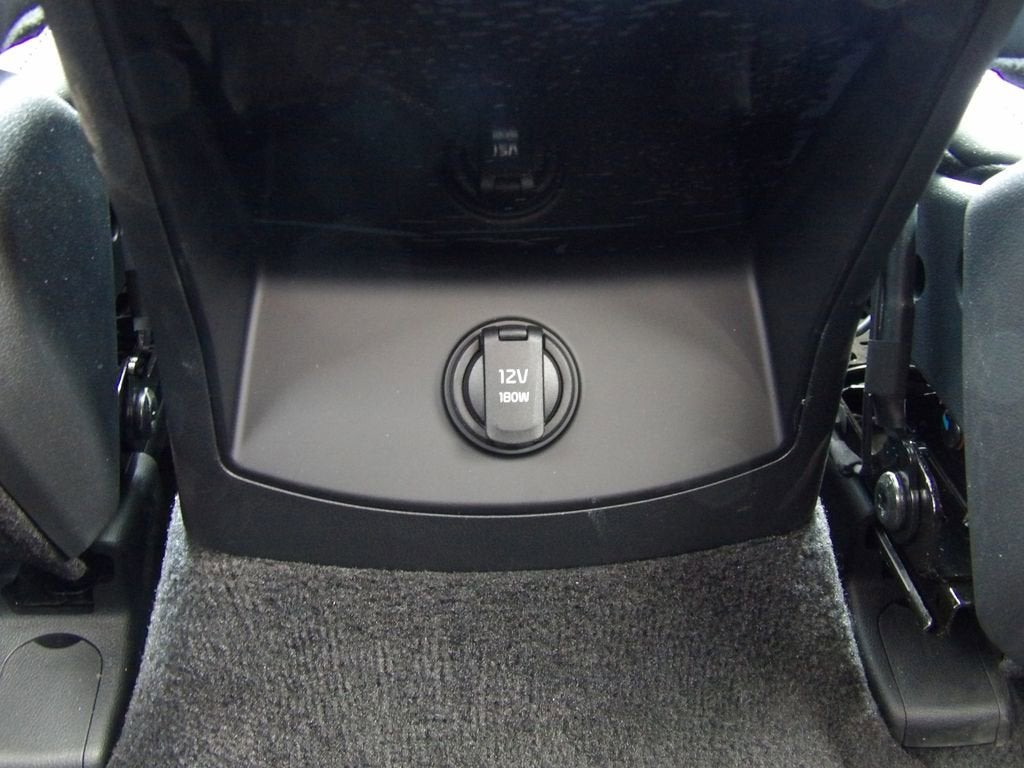 2025 Kia Sorento S - Photo 23