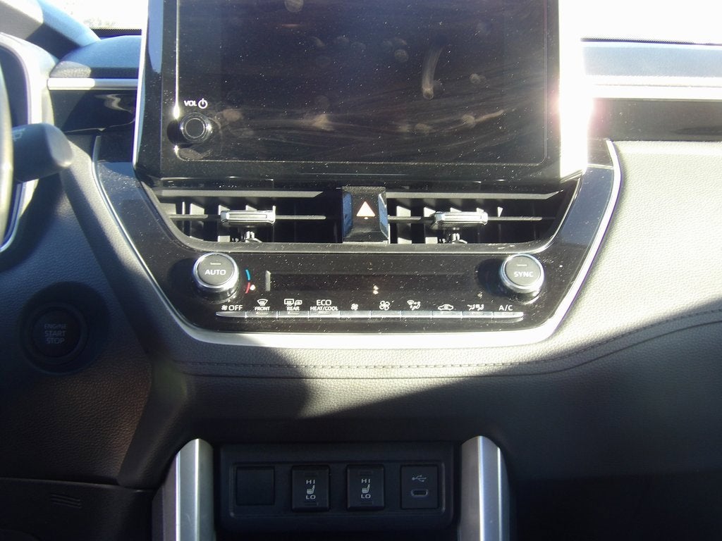 2024 Toyota Corolla Cross XLE