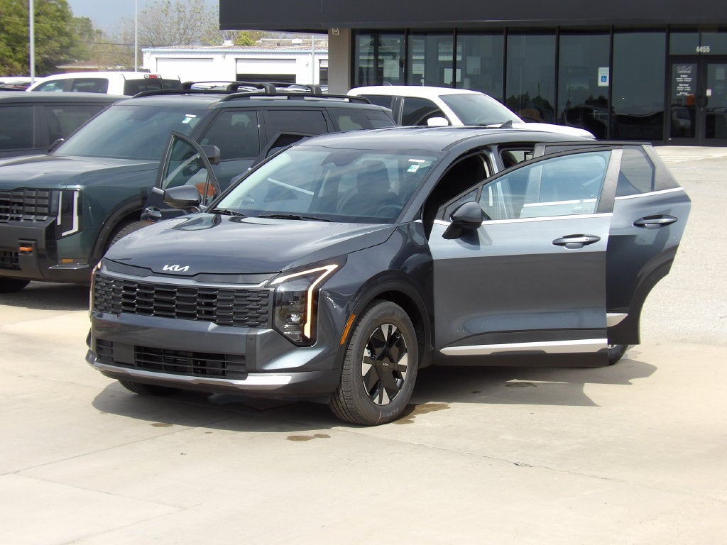2027 Kia Sportage Hybrid LX