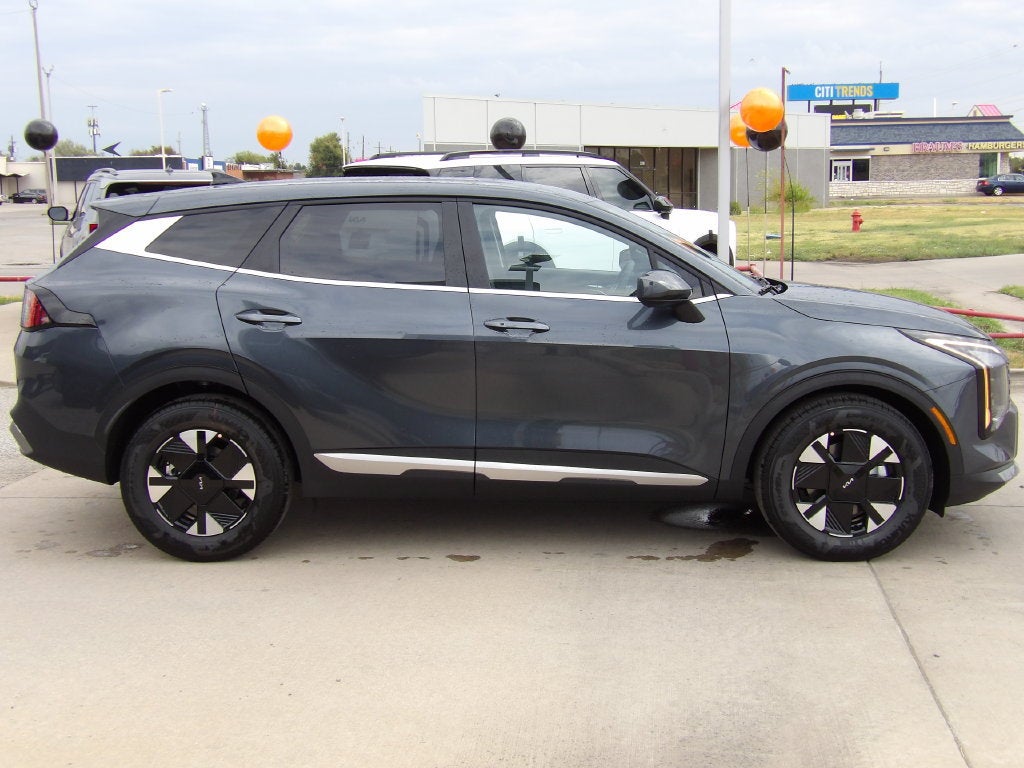 2027 Kia Sportage Hybrid LX