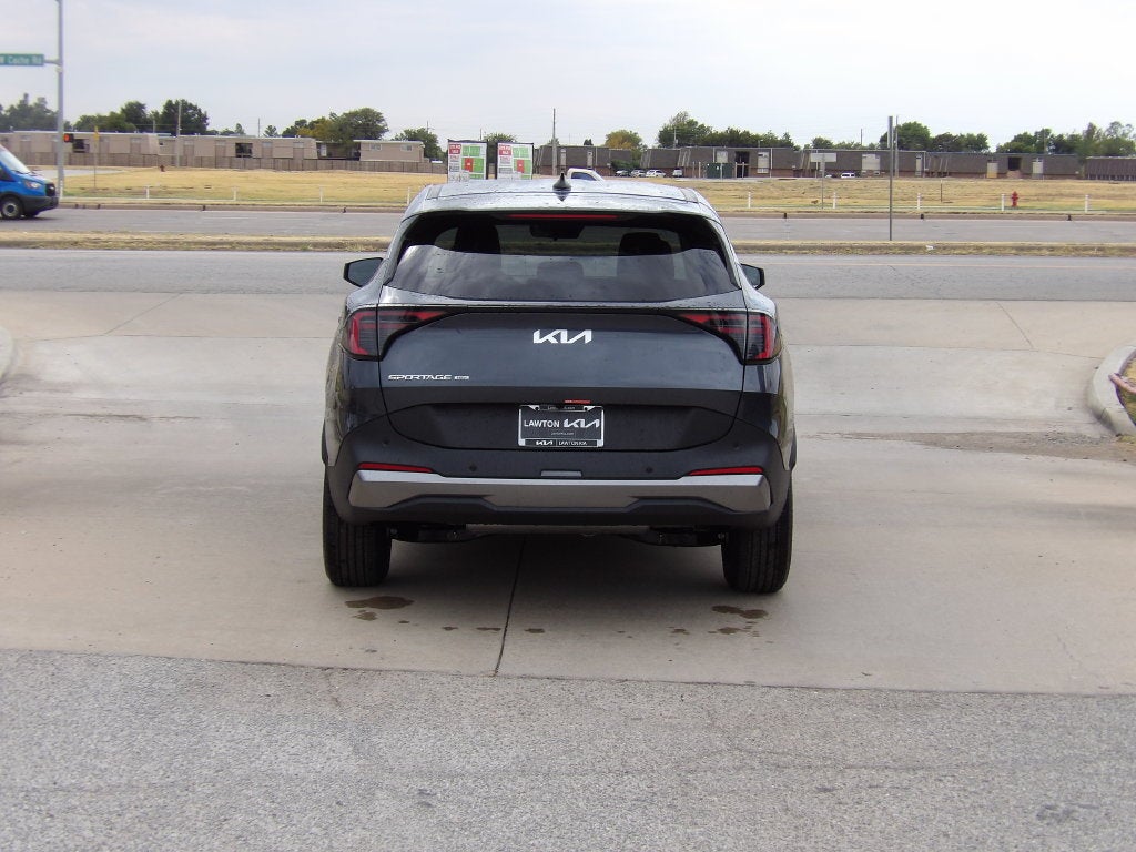 2027 Kia Sportage Hybrid LX