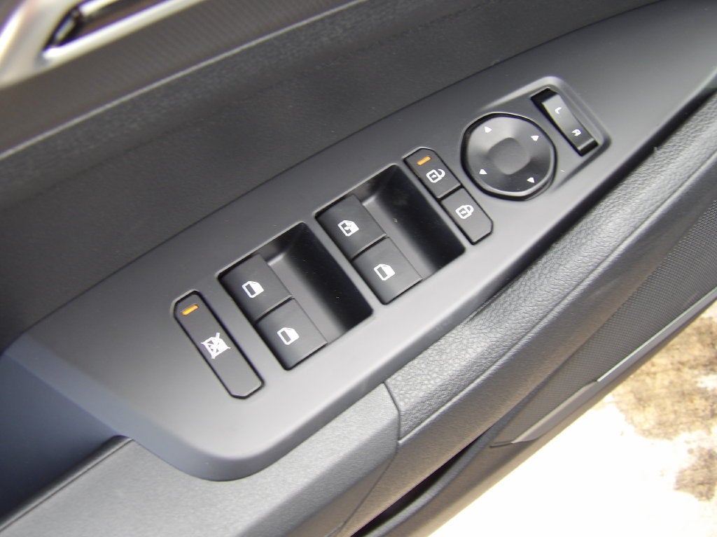 2027 Kia Sportage Hybrid S