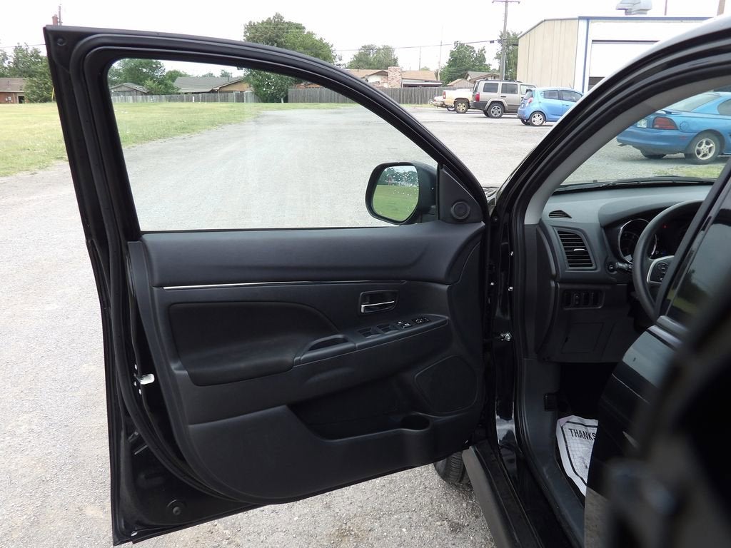 2024 Mitsubishi Outlander Sport ES