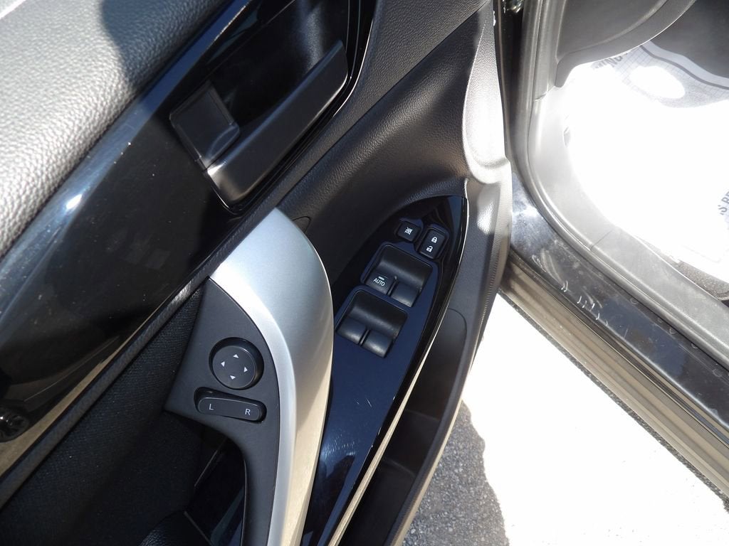 2024 Mitsubishi Eclipse Cross LE