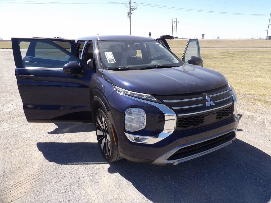 2025 Mitsubishi Outlander SE