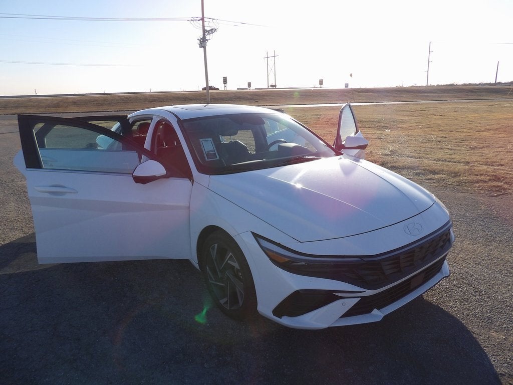 2024 Hyundai Elantra Limited