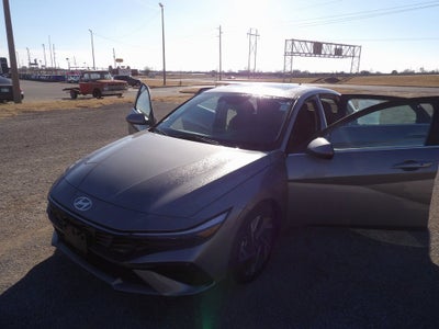 2025 Hyundai Elantra SEL Convenience